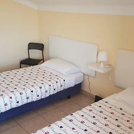 Penzion Yaholidays